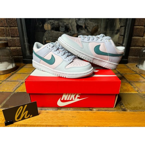 Size 4y 5.5 Women’s Nike Dunk Low Mineral Teal Athletic Sneakers FD1232-001 - Picture 7 of 7